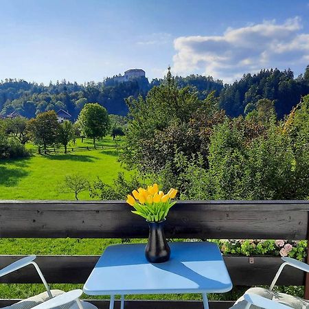 Deerwood Villa-Modern Cozy Apartment With Castle View ブレッド エクステリア 写真