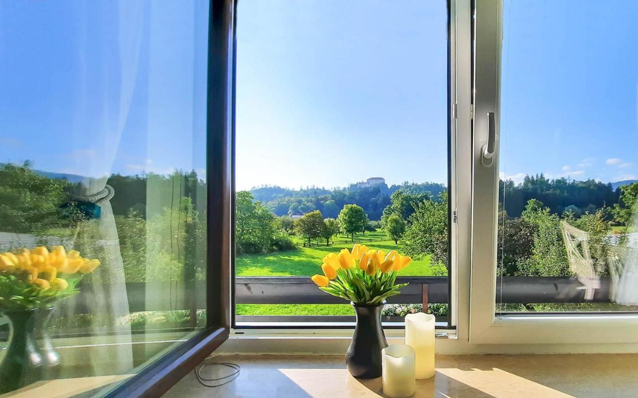 Deerwood Villa-Modern Cozy Apartment With Castle View ブレッド エクステリア 写真