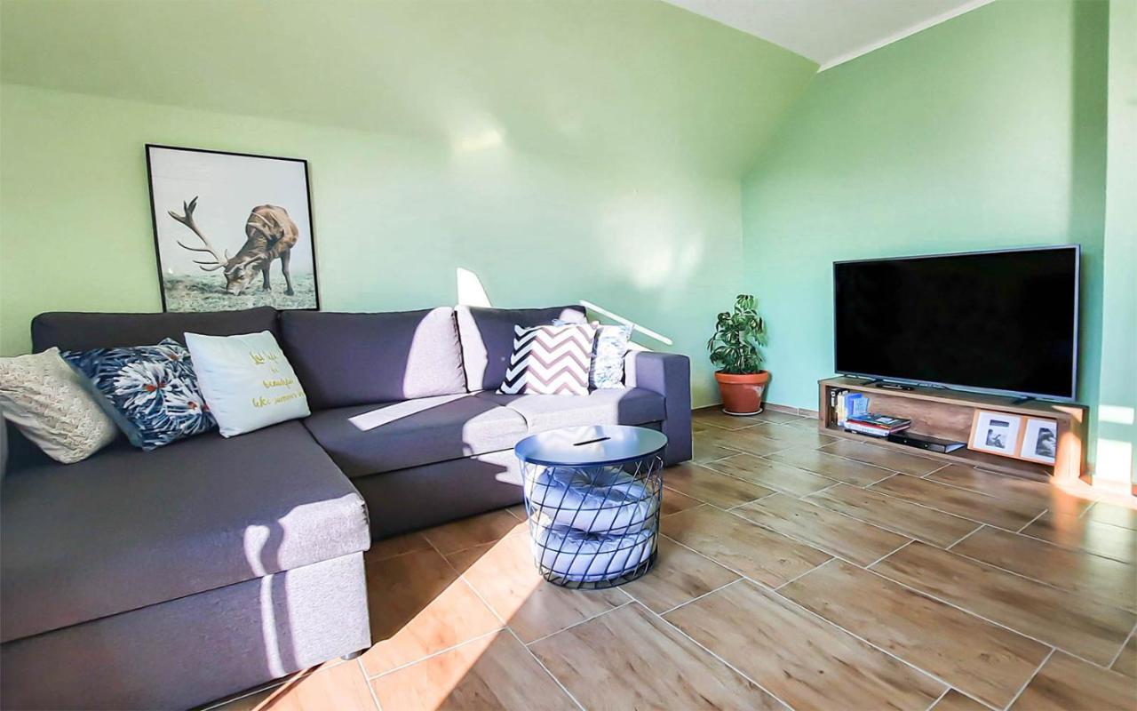 Deerwood Villa-Modern Cozy Apartment With Castle View ブレッド エクステリア 写真